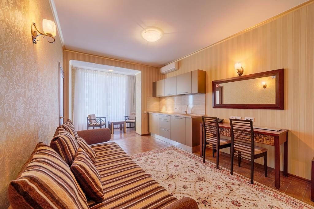 Villa Panama โอเดสซา ภายนอก รูปภาพ